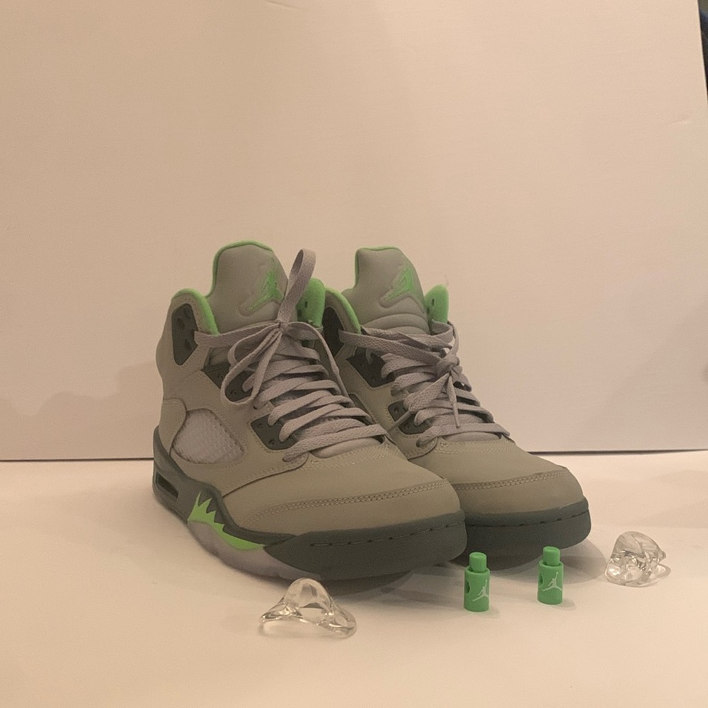 Green and grey air Jordon 5 retro. brand new never been worn
